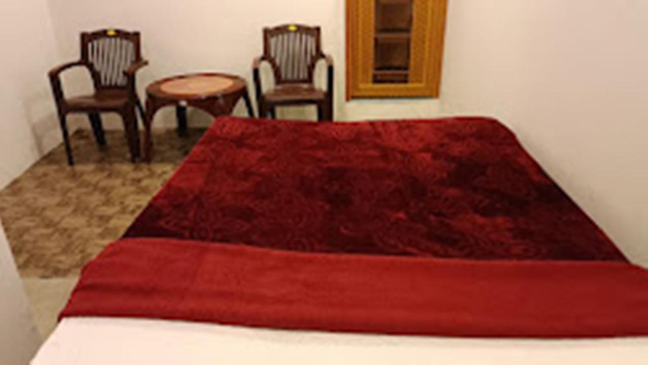 Hotel Paradise Inn Nagaon  Bagian luar foto