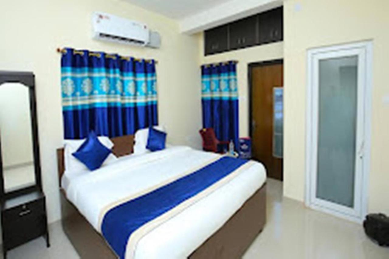 Hotel Paradise Inn Nagaon  Bagian luar foto